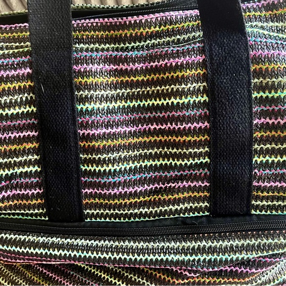 No boundaries large tote with attached cooler-New with Tags - Picture 3 of 5